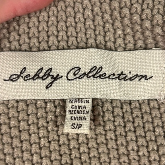 {Sebby Collection} Tan Faux Fur Vest - Picture 4 of 5